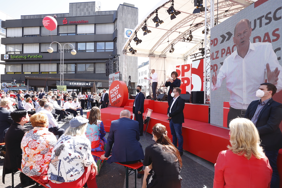 Foto: Blick auf die SPD-Wahlkampfauftaktkundgebung in Bochum