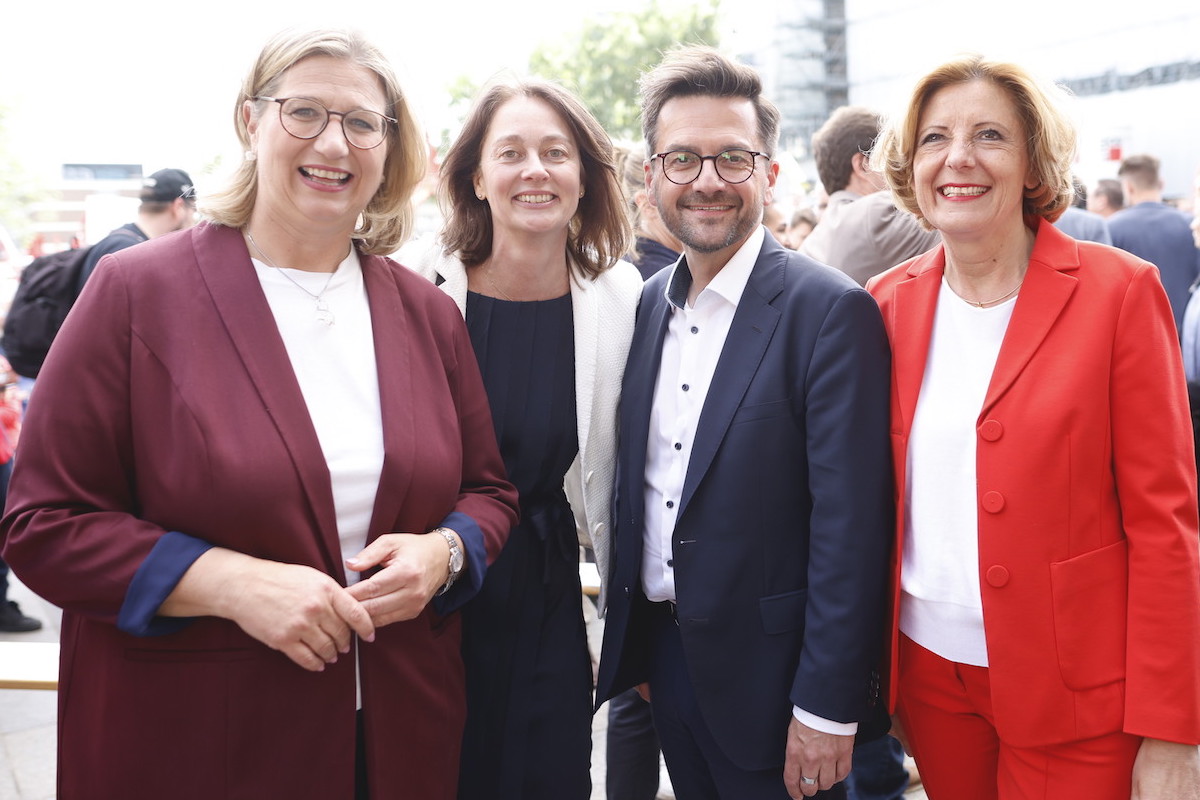 Foto: Anke Rehlinger, Katarina Barley, Thomas Kutschaty und Malu Dreyer