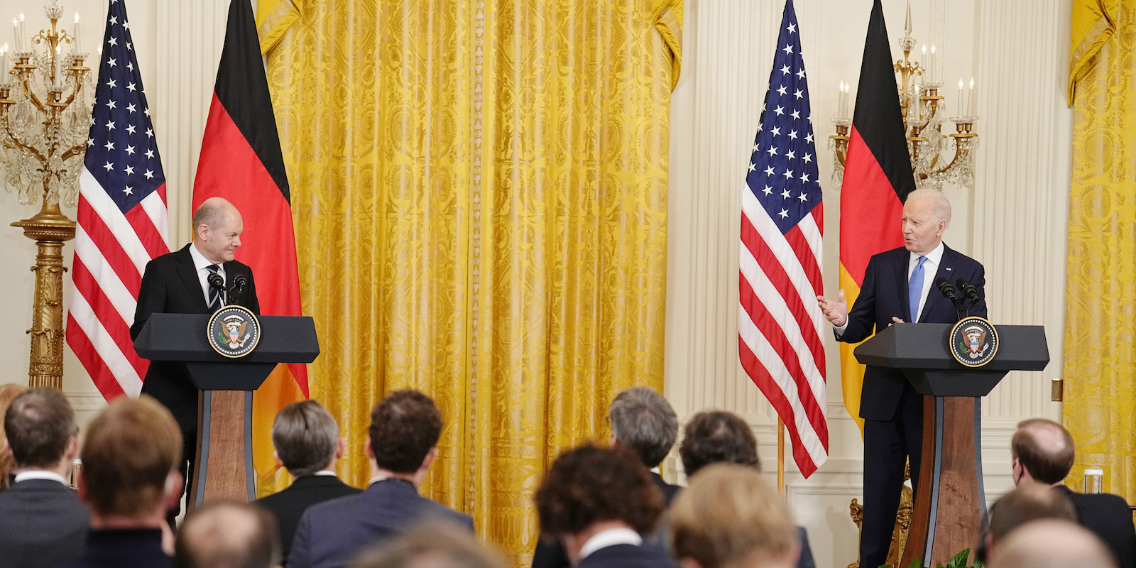 Foto: Olaf Scholz und Joe Biden geben eine Pressekonferenz