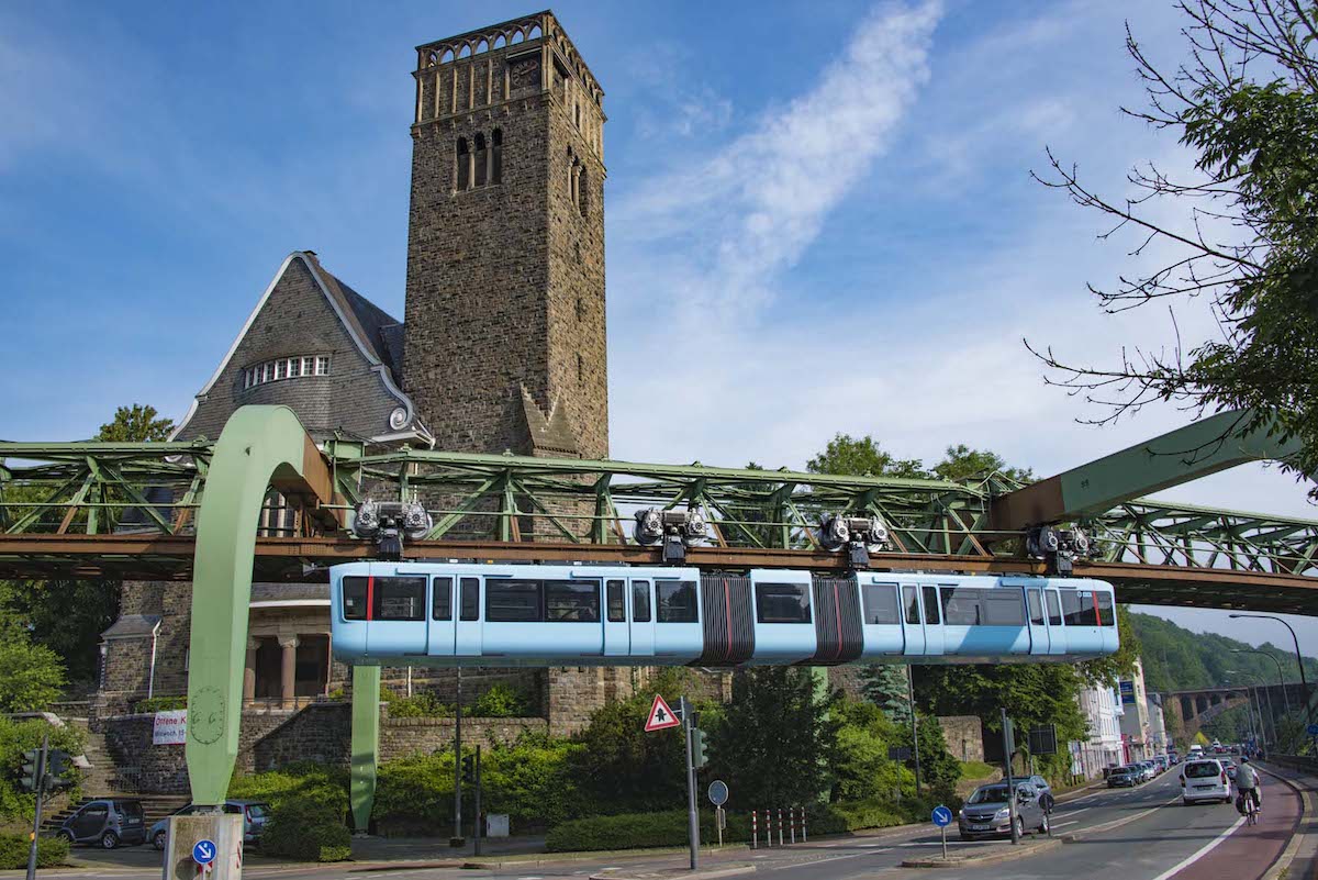 Foto: Die Schwebebahn in Wuppertal