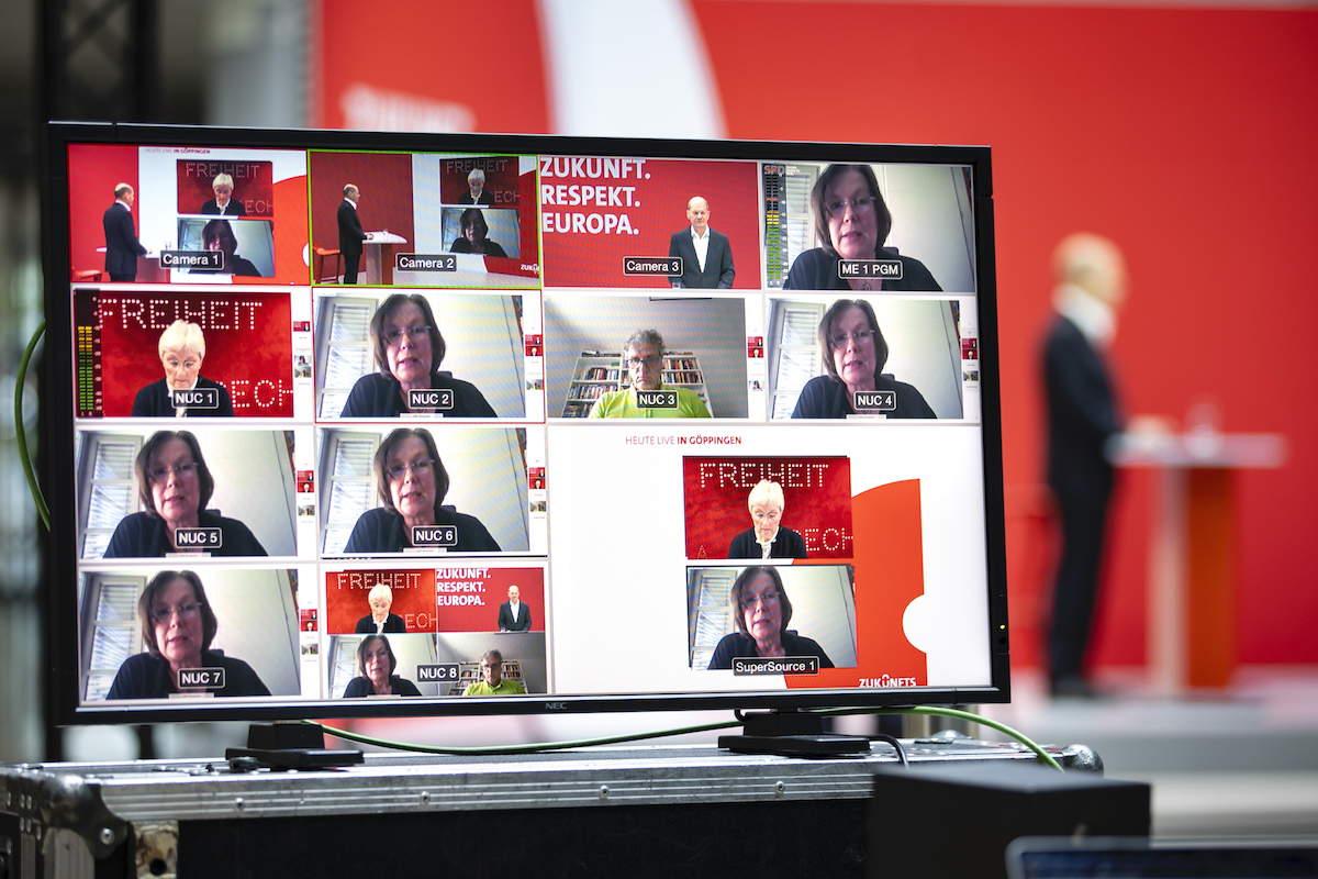Foto: Blick auf Regiebildschirm bei einem SPD-Zukunftsgespräch