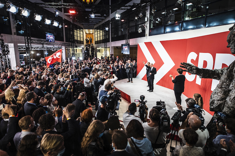photothek Foto: Wahlabend im Atrium des Willy-Brandt-Hauses