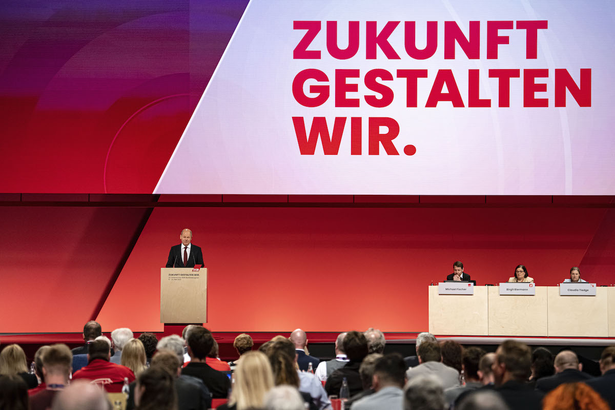 Foto: Olaf Scholz spricht beim DGB-Bundeskongress 2022