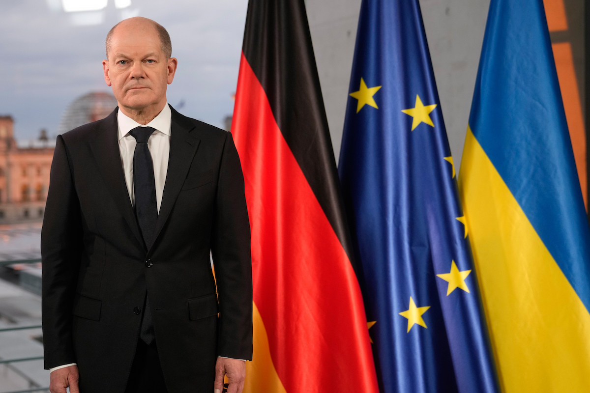 Foto: Olaf Scholz hält eine TV-Ansprache zu Putins Ukraine-Invasion