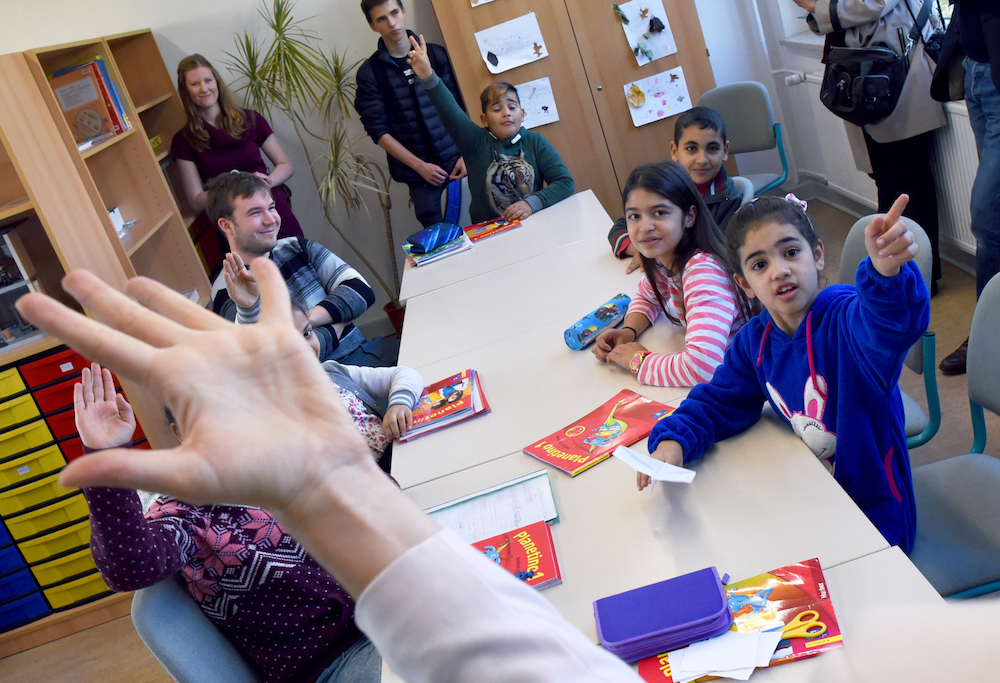 Eine Willkommensklasse. Hier lernen Flüchtlinge die deutsche Sprache. (Foto:dpa)