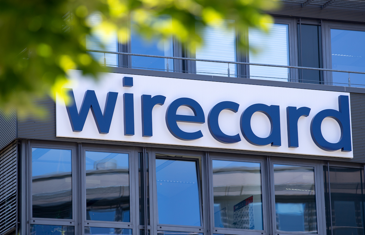Foto: Der Schriftzug von Wirecard ist an der Firmenzentrale des Zahlungsdienstleisters zu sehen.