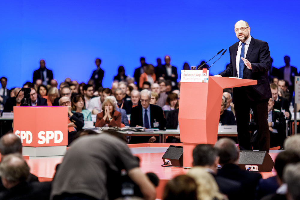 Foto: Martin Schulz redet beim SPD-Parteitag 2017 in Berlin