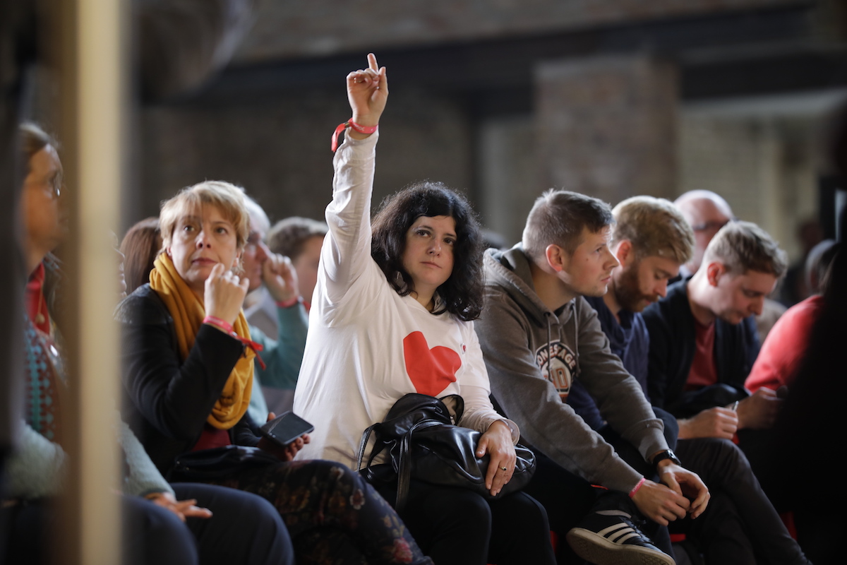 Foto: Blick in das Publikum des Debattencamps