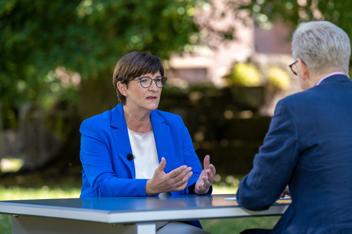 Foto: Saskia Esken beim ZDF-Sommerinterview