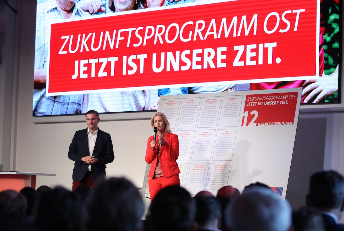 Foto: Martin Dulig und Manuela Schwesig stellen das Zukunftsprogramm Ost vor