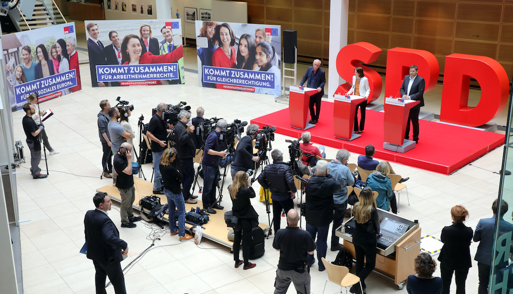 Foto: Vorstellung der SPD-Plakate zur Europawahl