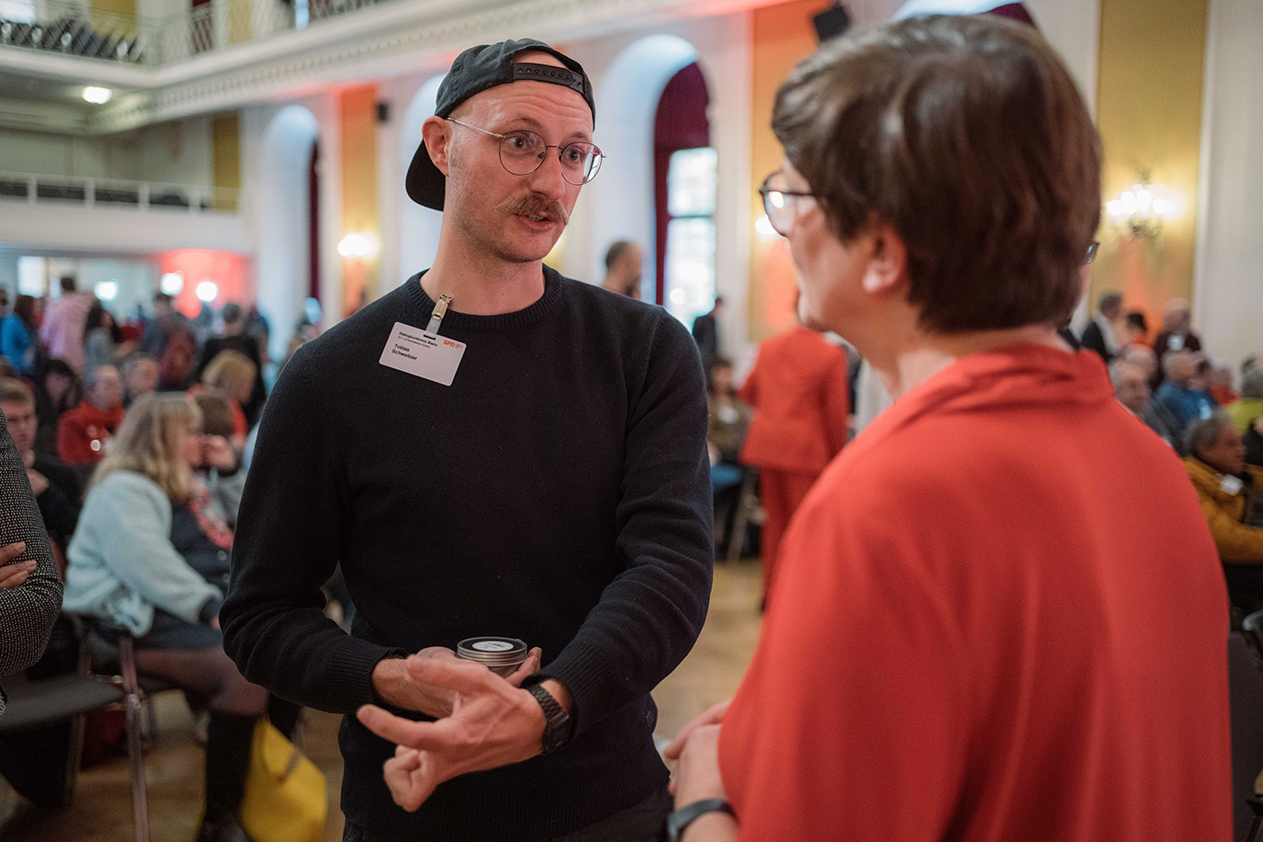 Foto: Saskia Esken im Gespräch