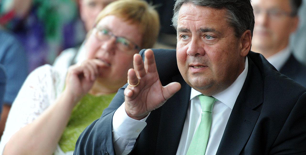 Foto: Sigmar Gabriel im Gespräch