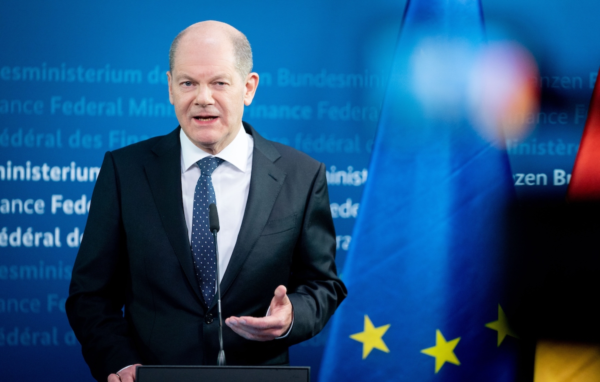 Foto: Olaf Scholz gibt ein Statement ab