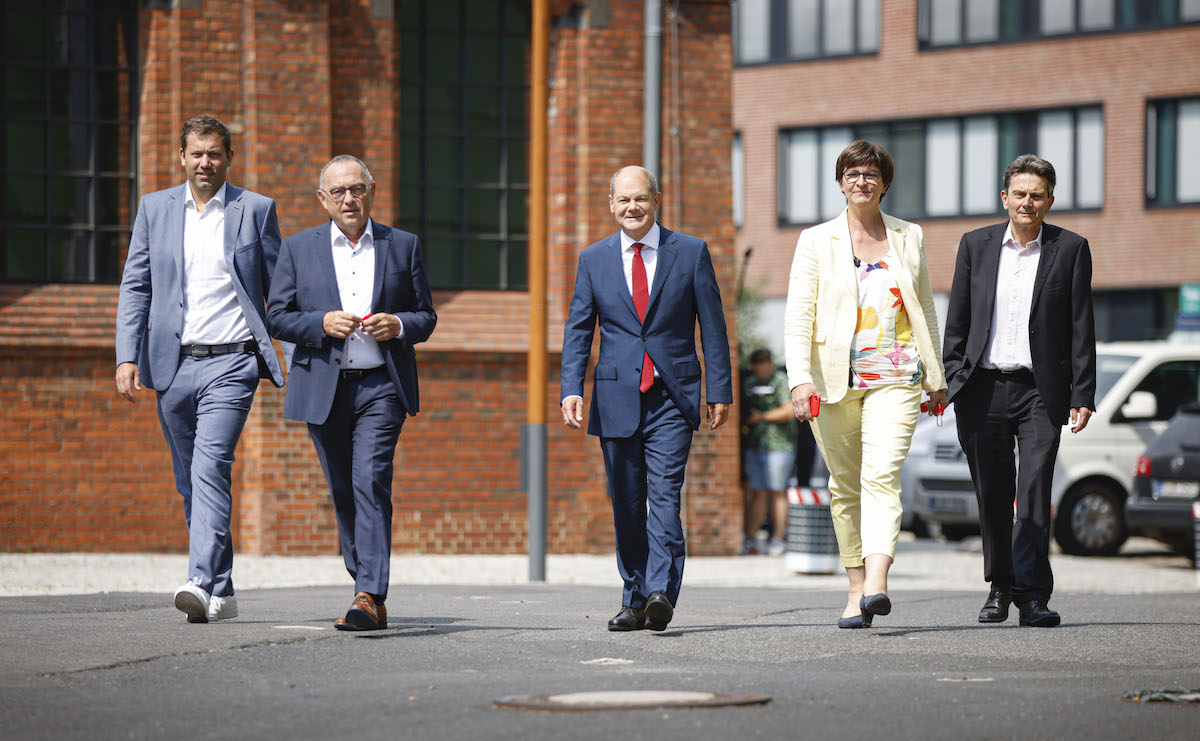 Foto: Lars Klingbeil, Norbert Walter-Borjans, Olaf Scholz, Saskia Esken und Rolf Mützenich