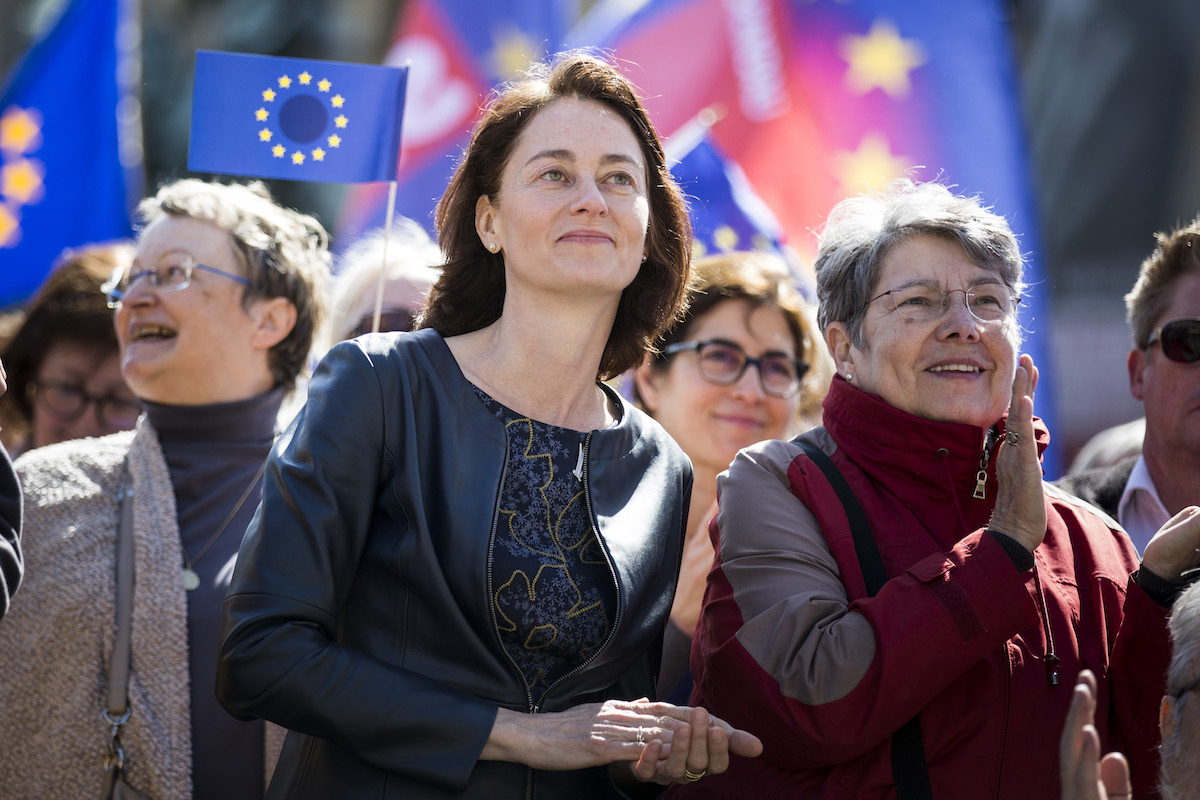 Foto: Katarina Barley und Demonstranten bei Pulse of Europe in Berlin