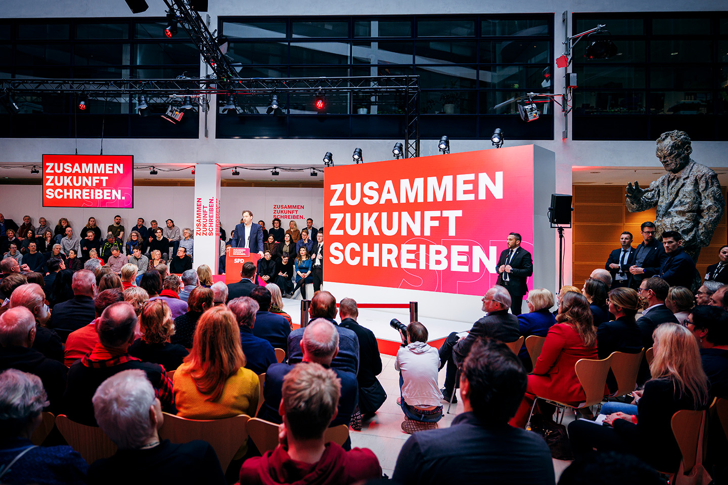 Foto: Lars Klingbeil redet bei der SPD-Jahresauftaktklausur 2026