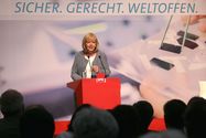 Uta Wagner Foto: Hannelore Kraft redet bei der Programmkonferenz Arbeit