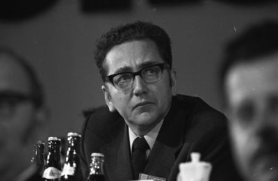 Erhard Eppler beim SPD-Bundesparteitag in Hannover 1973