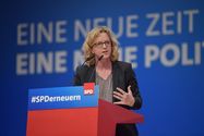 photothek Foto: Natascha Kohnen spricht beim SPD-Bundesparteitag in Wiesbaden
