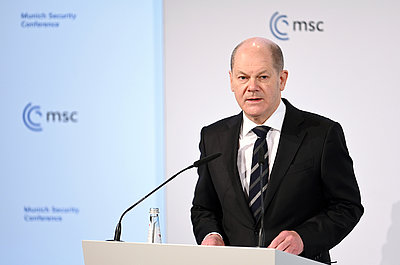 Foto: Olaf Scholz spricht bei der Münchner Sicherheitskonferenz