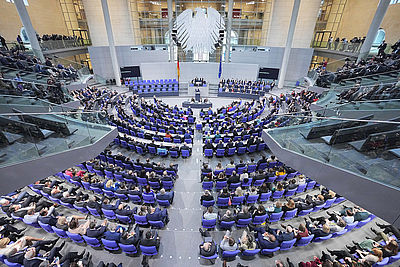 Foto: Blick ins Plenum des Bundestags