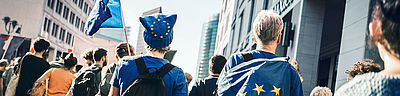 Foto: Junge Menschen gehen für Europa auf die Straße