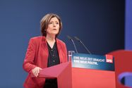 photothek Bild: Malu Dreyer am Rednerpult