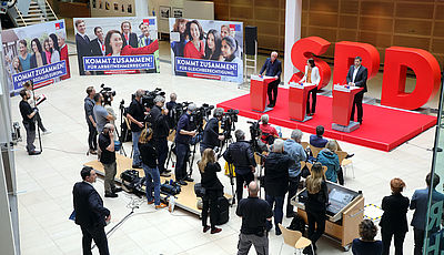 Foto: Vorstellung der SPD-Plakate zur Europawahl
